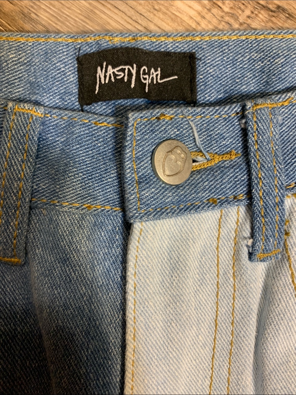 Nasty Gal Two-Tone Blue Denim Ankle Jeans - Picture 2 of 3
